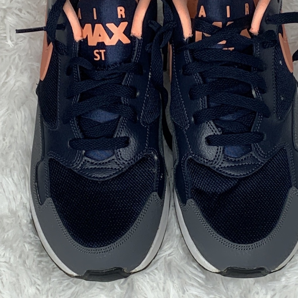 Nike Air Max St View 3